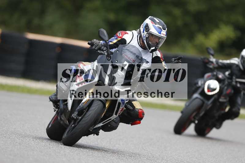 /41 06.08.2025 FREERIDE Training ADR/Gruppe B/team